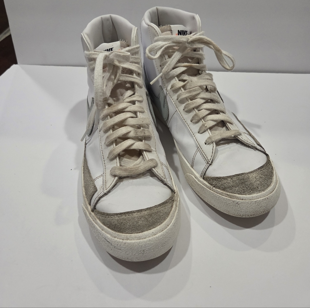 Nike Blazer 77 Vintage Like Mike Men's White and Blue  High-Top Sneakers Sz.9,5